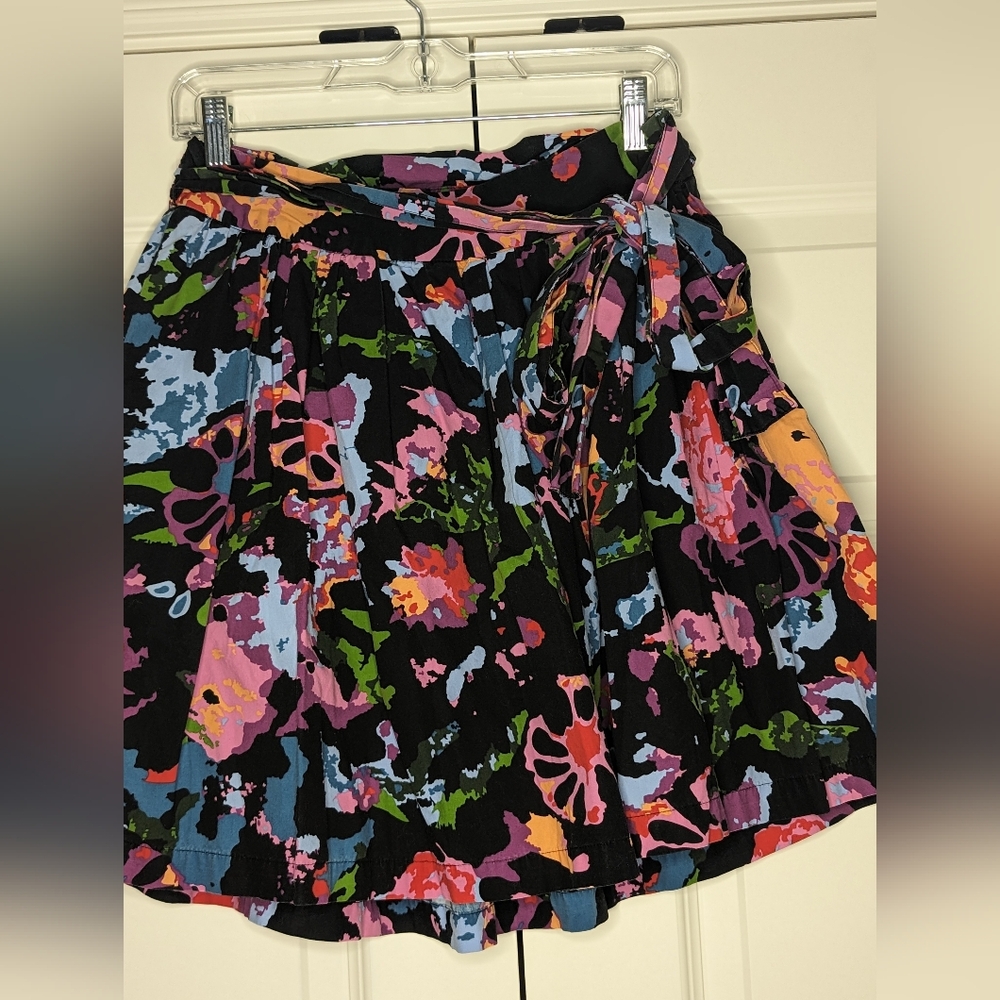 THAKOON for Target Juniors Size 5 Black Floral Pleated Skirt Front Tie - Picture 2 of 8